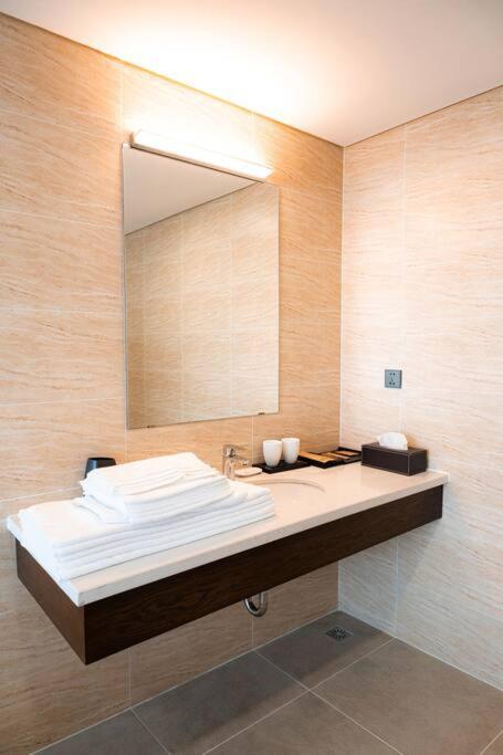 1Br - 1 Sofa Bed Luxurious 5-Stars Resort Phuc Yen Luaran gambar